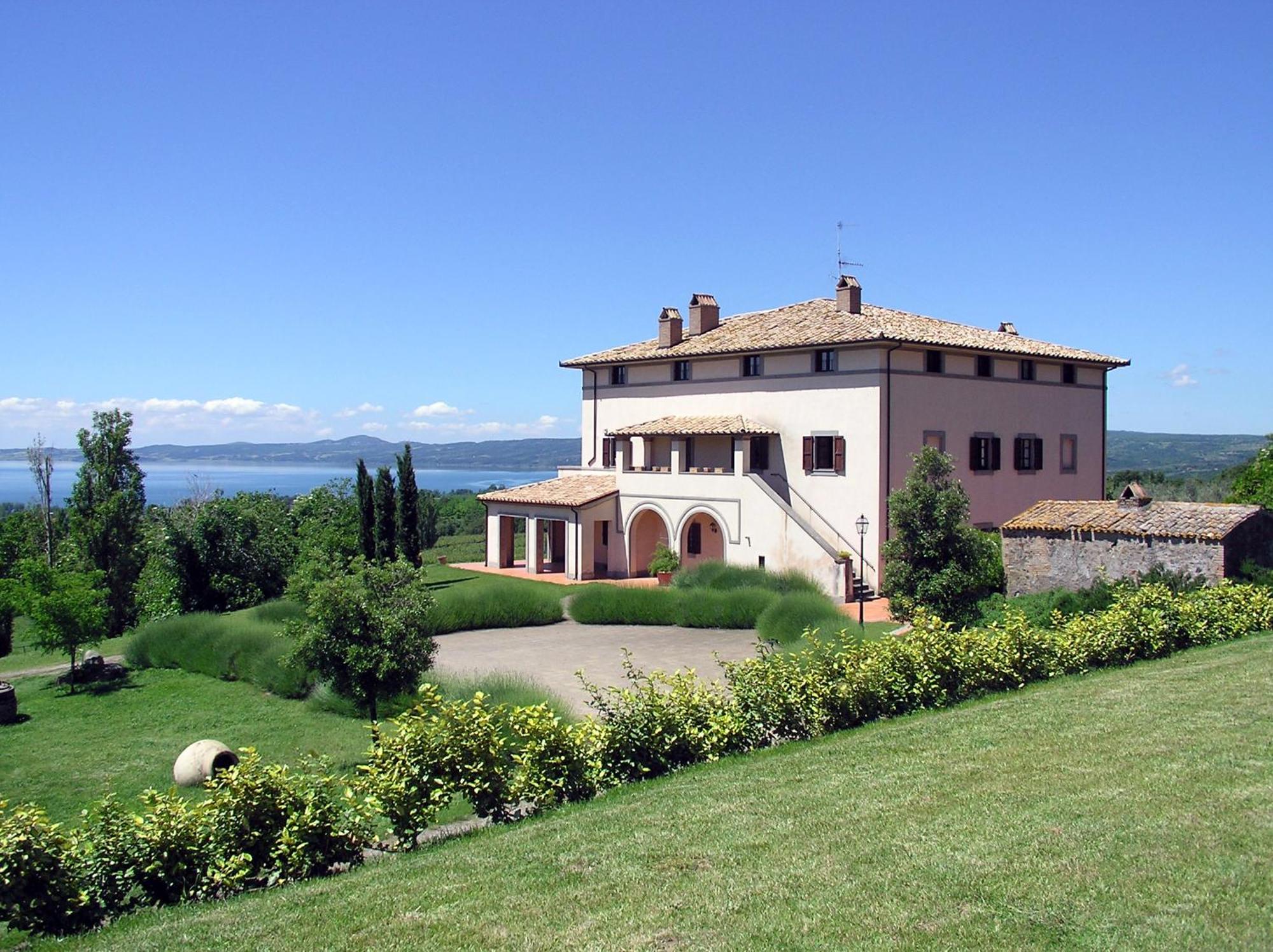 Agri Relais Il Poderaccio Di Больсена Экстерьер фото