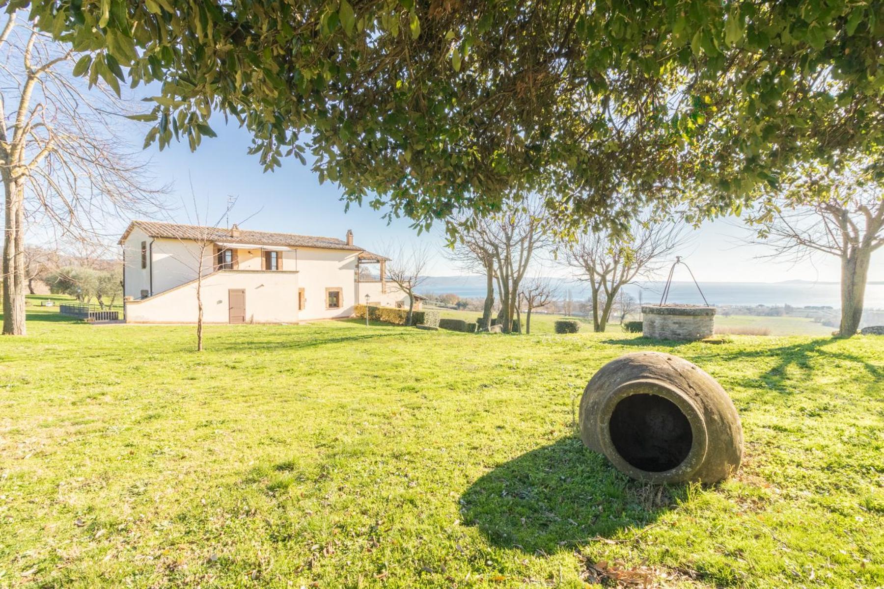 Agri Relais Il Poderaccio Di Больсена Экстерьер фото