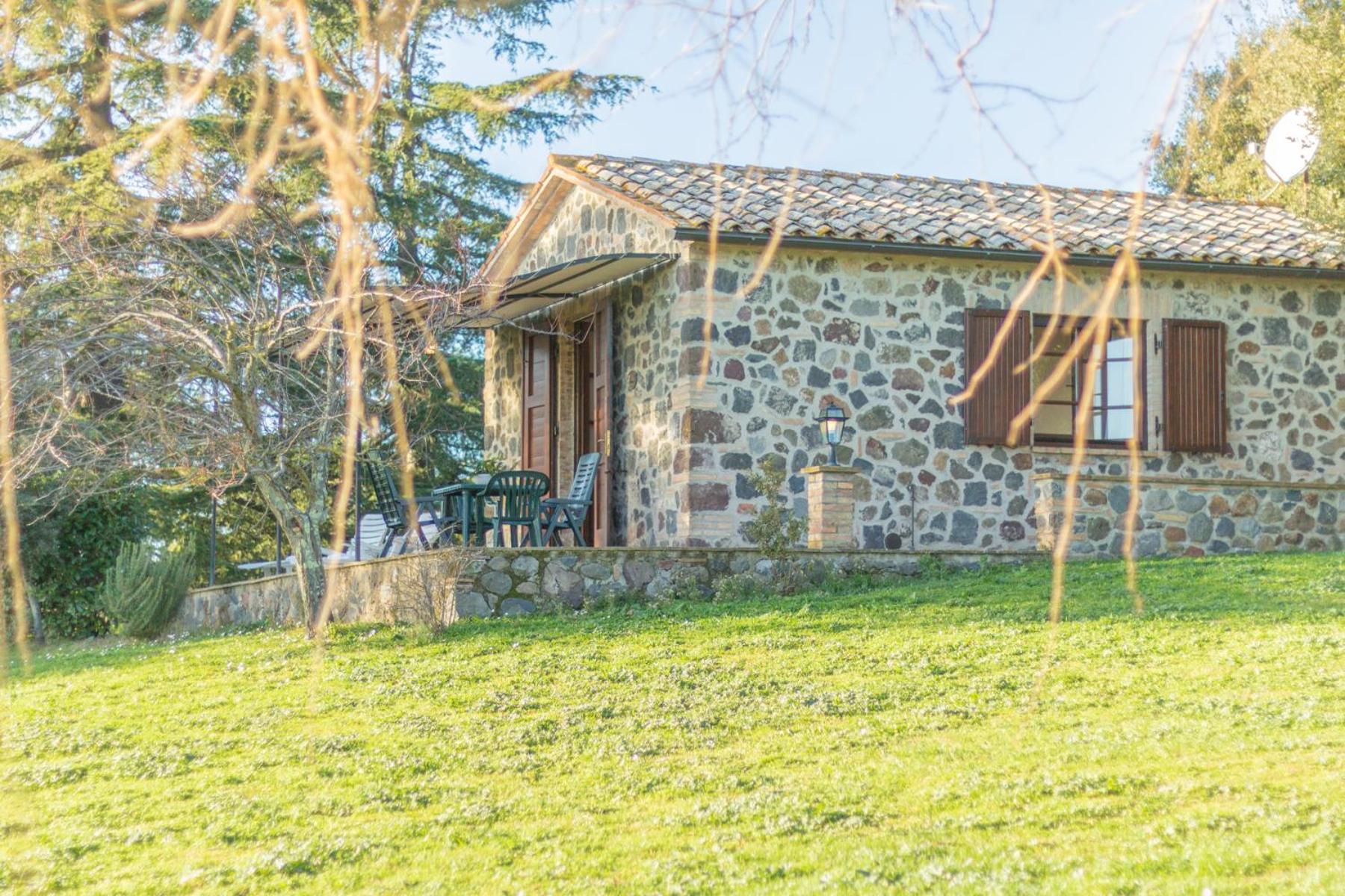 Agri Relais Il Poderaccio Di Больсена Экстерьер фото