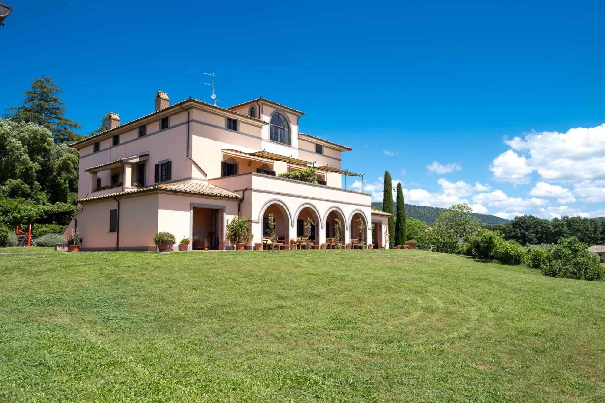 Agri Relais Il Poderaccio Di Больсена Экстерьер фото